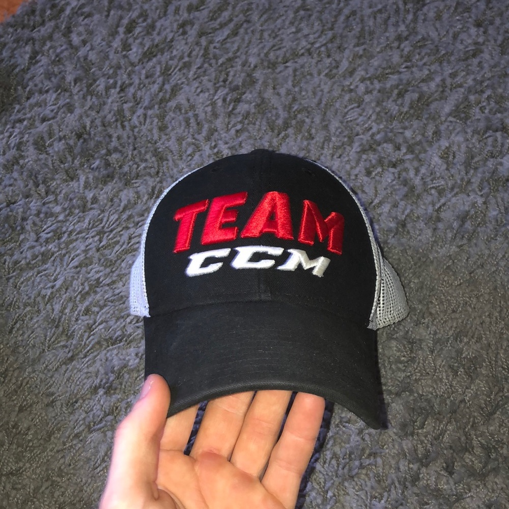 Hockey CCM hat
